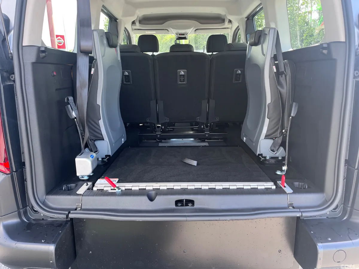 Citroen Berlingo Multispace MPV, Diesel, 2026, Silver