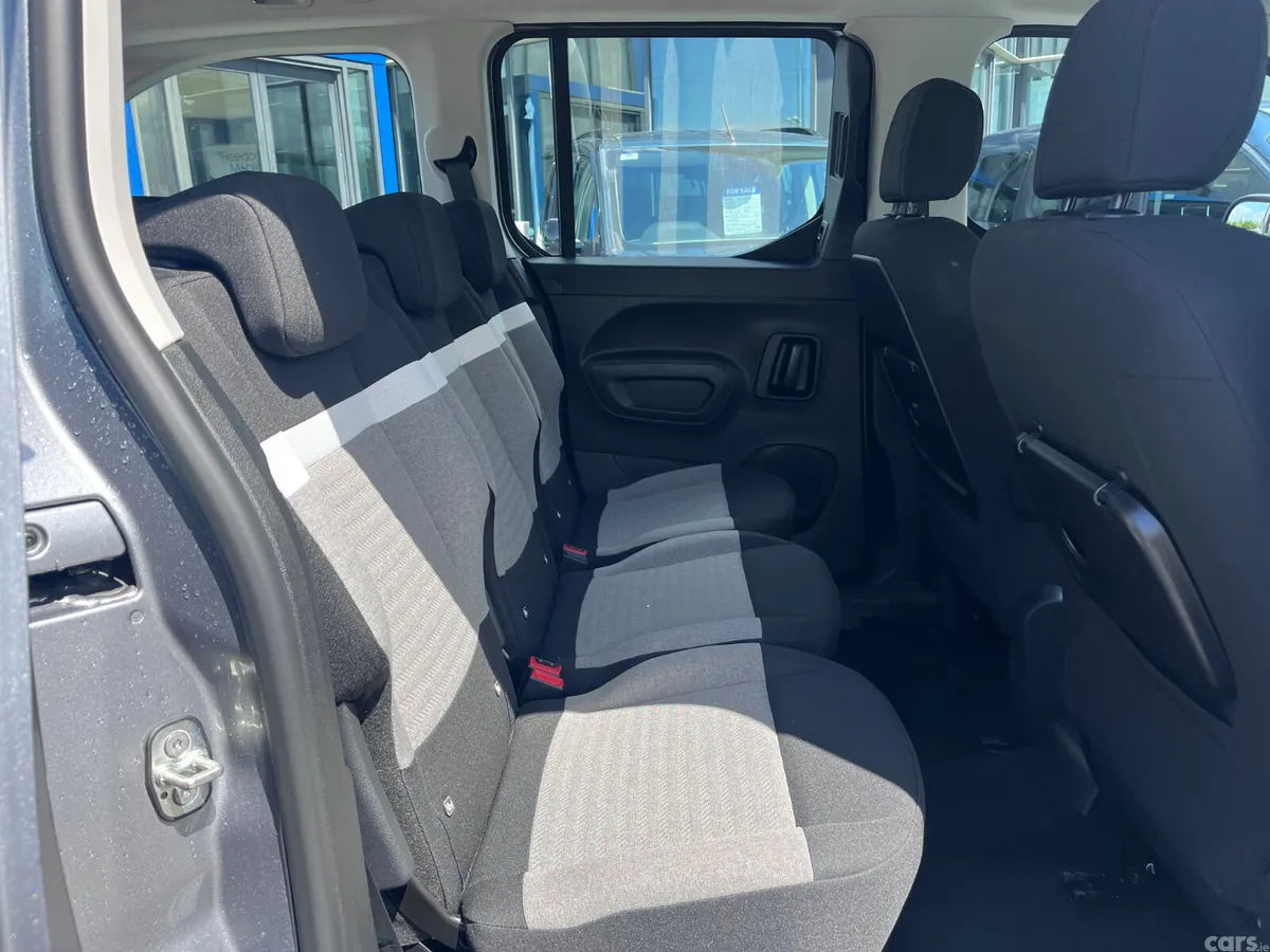 Citroen Berlingo Multispace MPV, Diesel, 2026, Silver