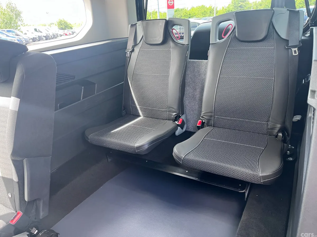 Citroen Berlingo Multispace MPV, Diesel, 2026, Silver