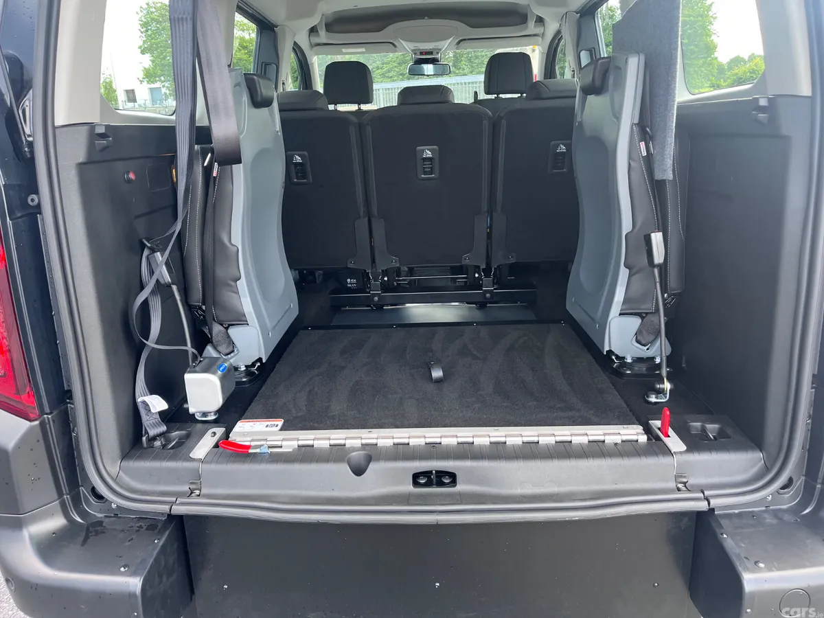 Citroen Berlingo Multispace MPV, Diesel, 2026, Black