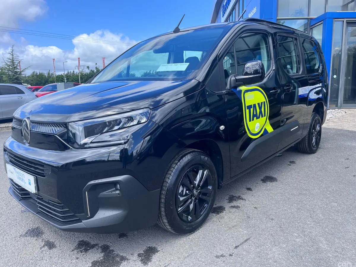 Citroen Berlingo Multispace MPV, Diesel, 2026, Black