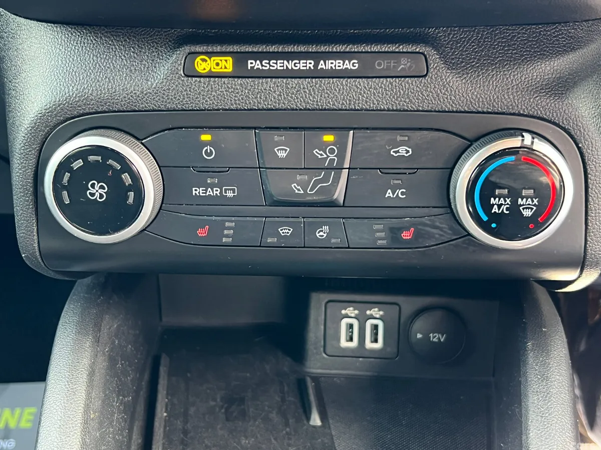 Ford Focus Hatchback, Petrol Hybrid, 2021, Blue