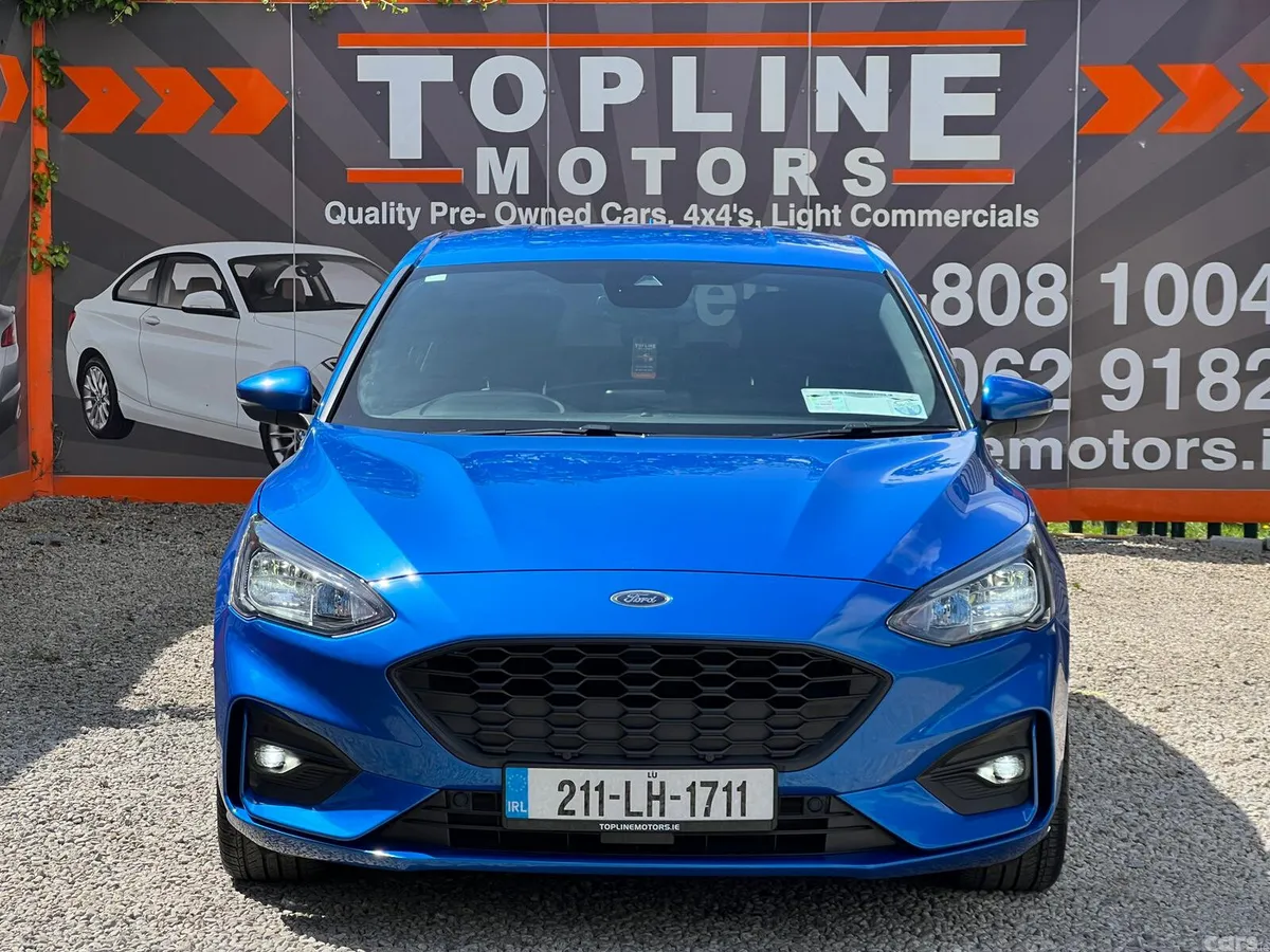 Ford Focus Hatchback, Petrol Hybrid, 2021, Blue