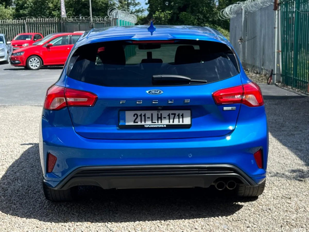 Ford Focus Hatchback, Petrol Hybrid, 2021, Blue