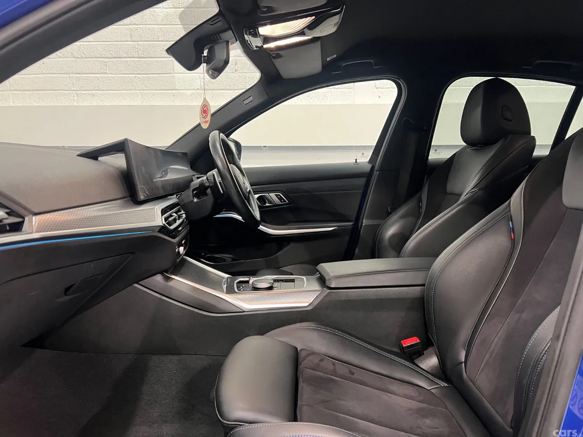 BMW 3-Series Saloon, Petrol Plug-in Hybrid, 2023, Blue