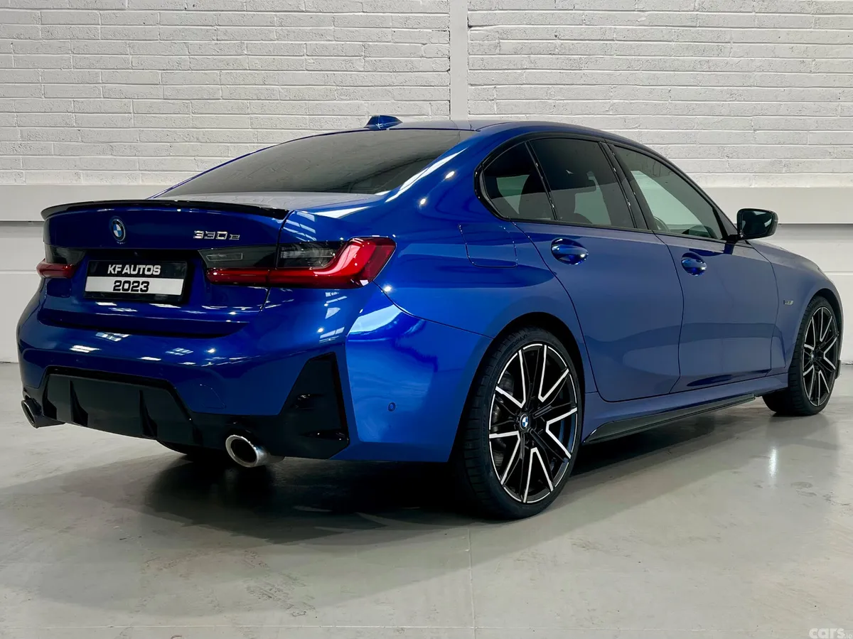 BMW 3-Series Saloon, Petrol Plug-in Hybrid, 2023, Blue