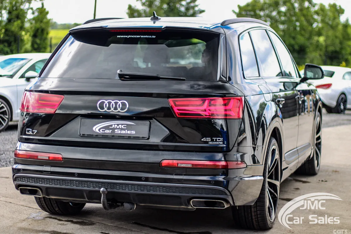 Audi Q7 SUV, Diesel Hybrid, 2019, Black