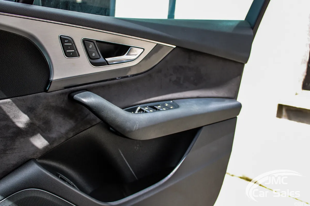 Audi Q7 SUV, Diesel Hybrid, 2019, Black