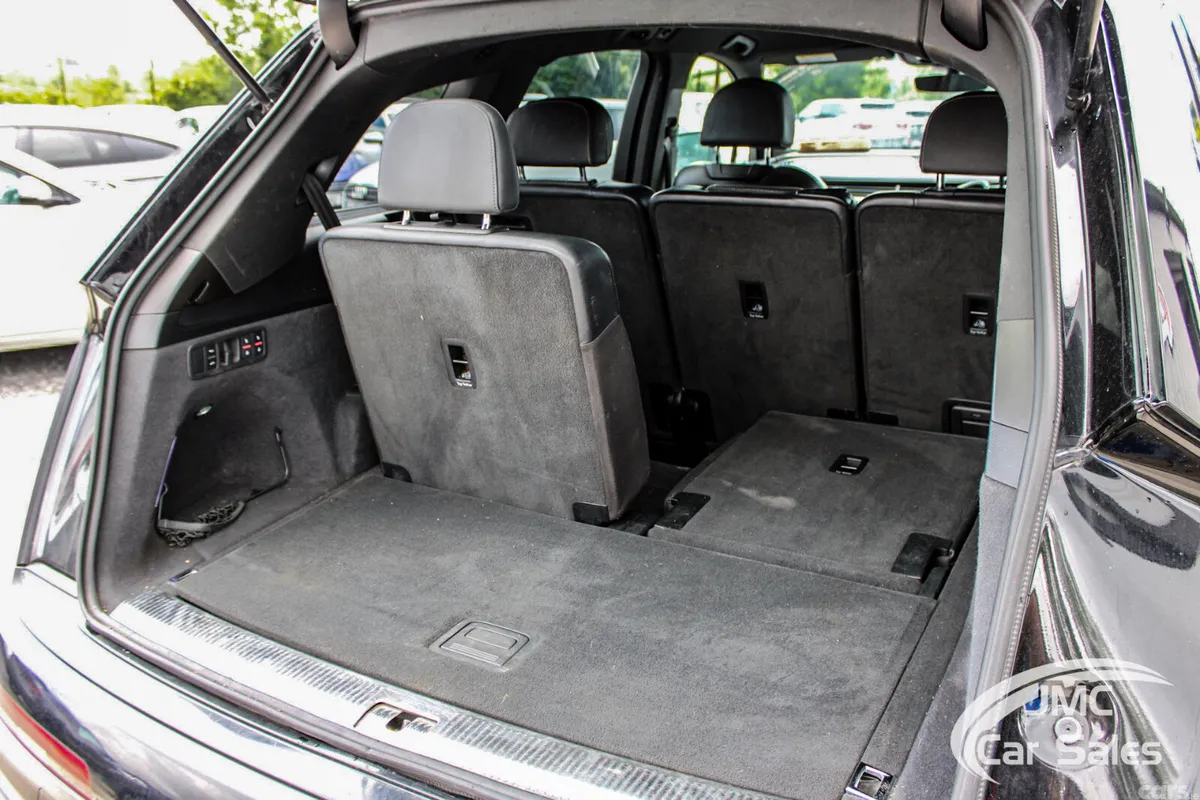 Audi Q7 SUV, Diesel Hybrid, 2019, Black