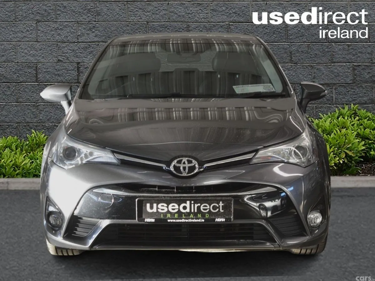 Toyota Avensis Saloon, Diesel, 2017, Grey