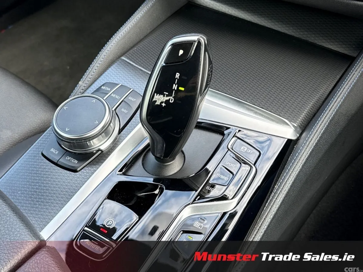 BMW 5-Series Saloon, Petrol Plug-in Hybrid, 2023, Grey