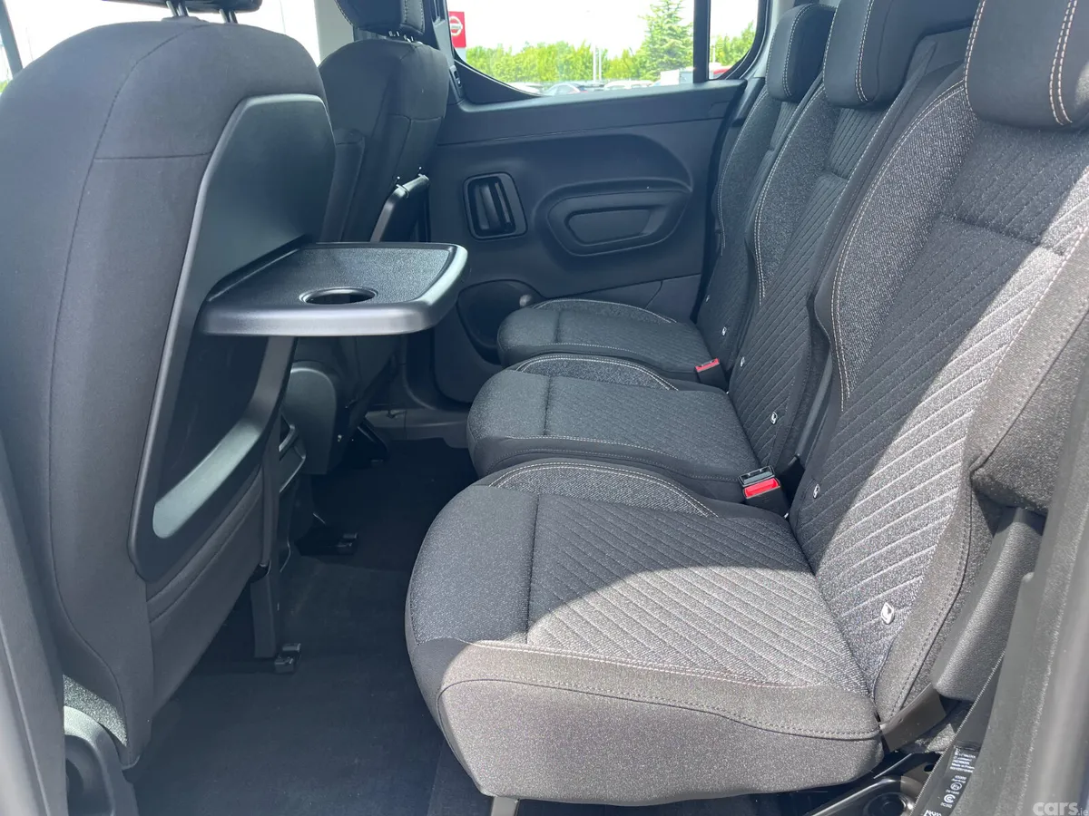 Peugeot Rifter MPV, Diesel, 2026, Silver