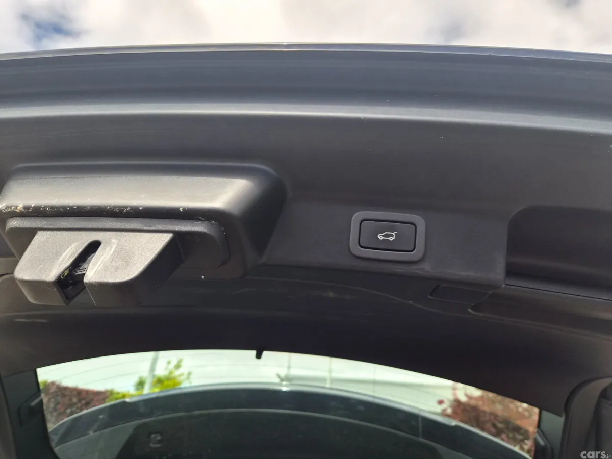 Jaguar F-Pace SUV, Diesel, 2017, Black
