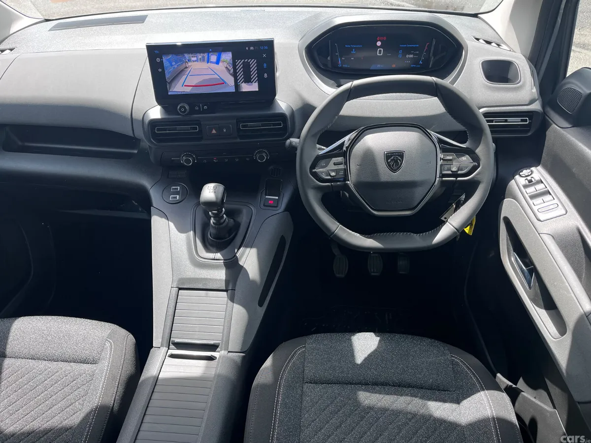 Peugeot Rifter MPV, Diesel, 2026, Silver