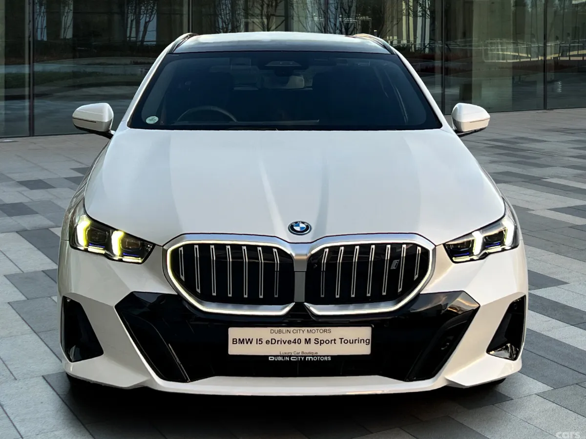 BMW i5 Estate, Electric, 2024, White