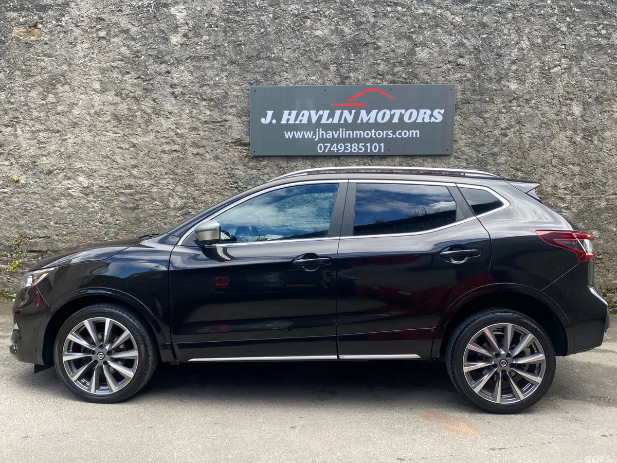 Nissan Qashqai SUV, Diesel, 2020, Black