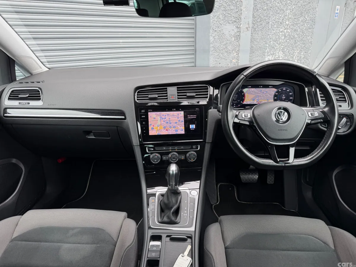 Volkswagen Golf Hatchback, Petrol, 2017, White