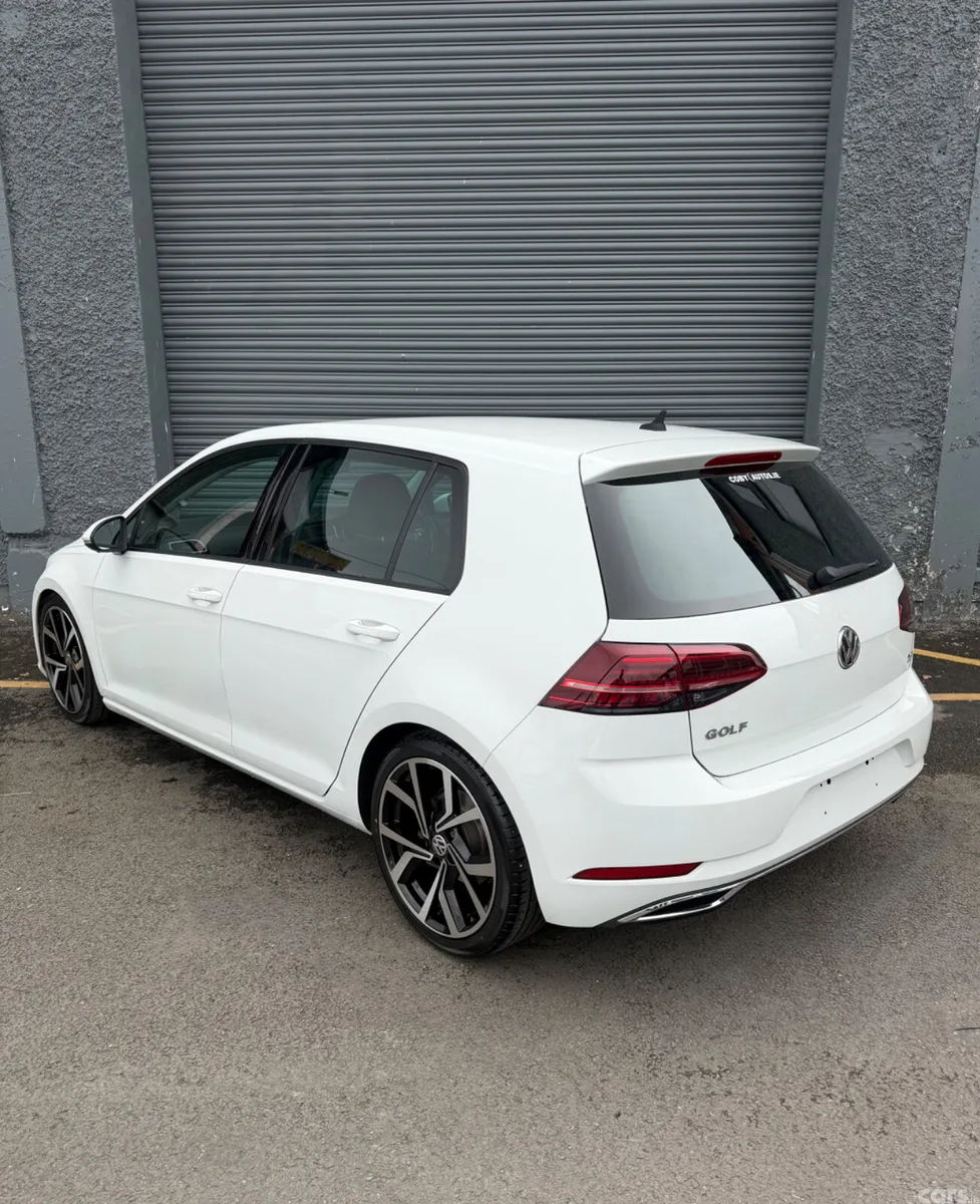 Volkswagen Golf Hatchback, Petrol, 2017, White