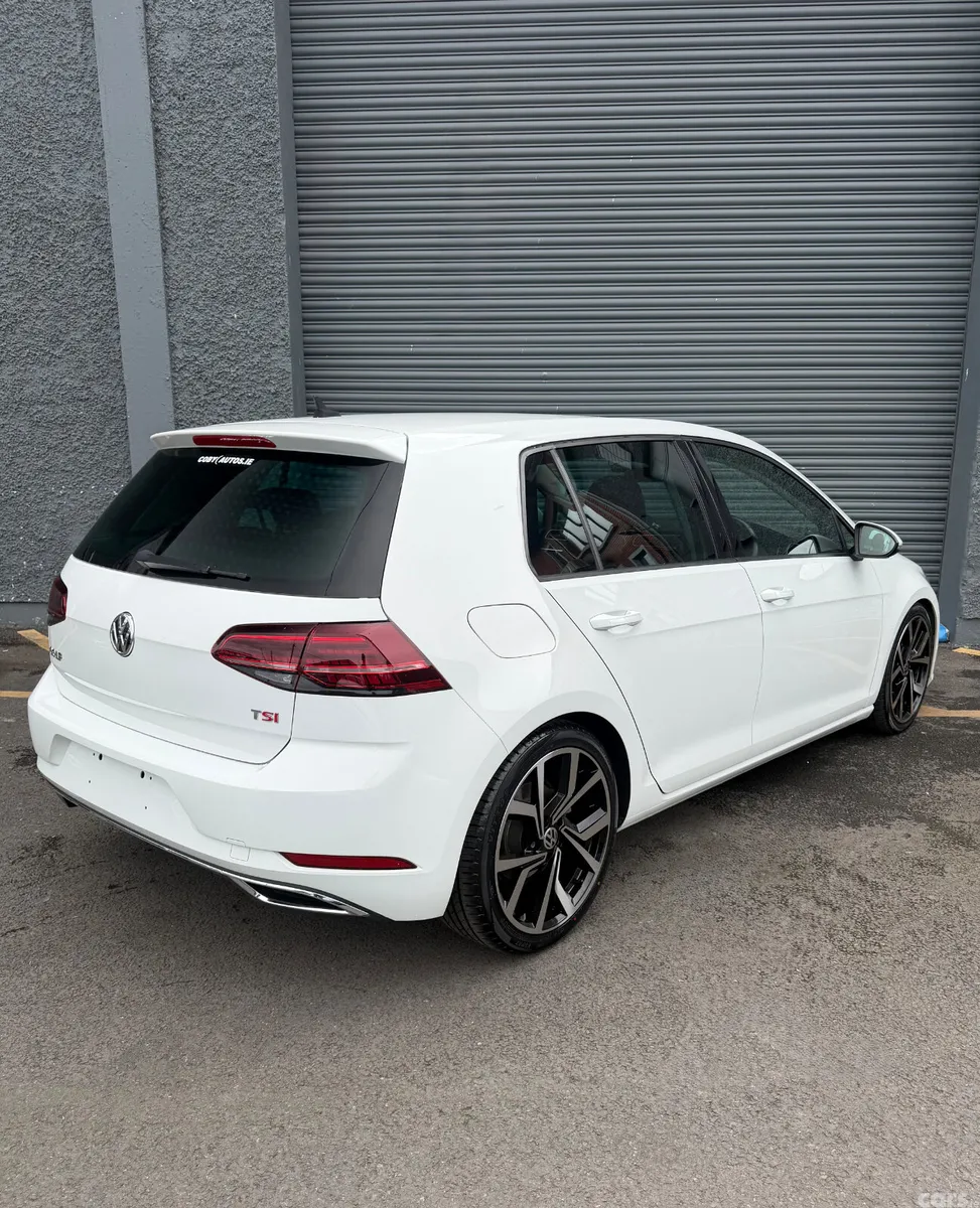 Volkswagen Golf Hatchback, Petrol, 2017, White