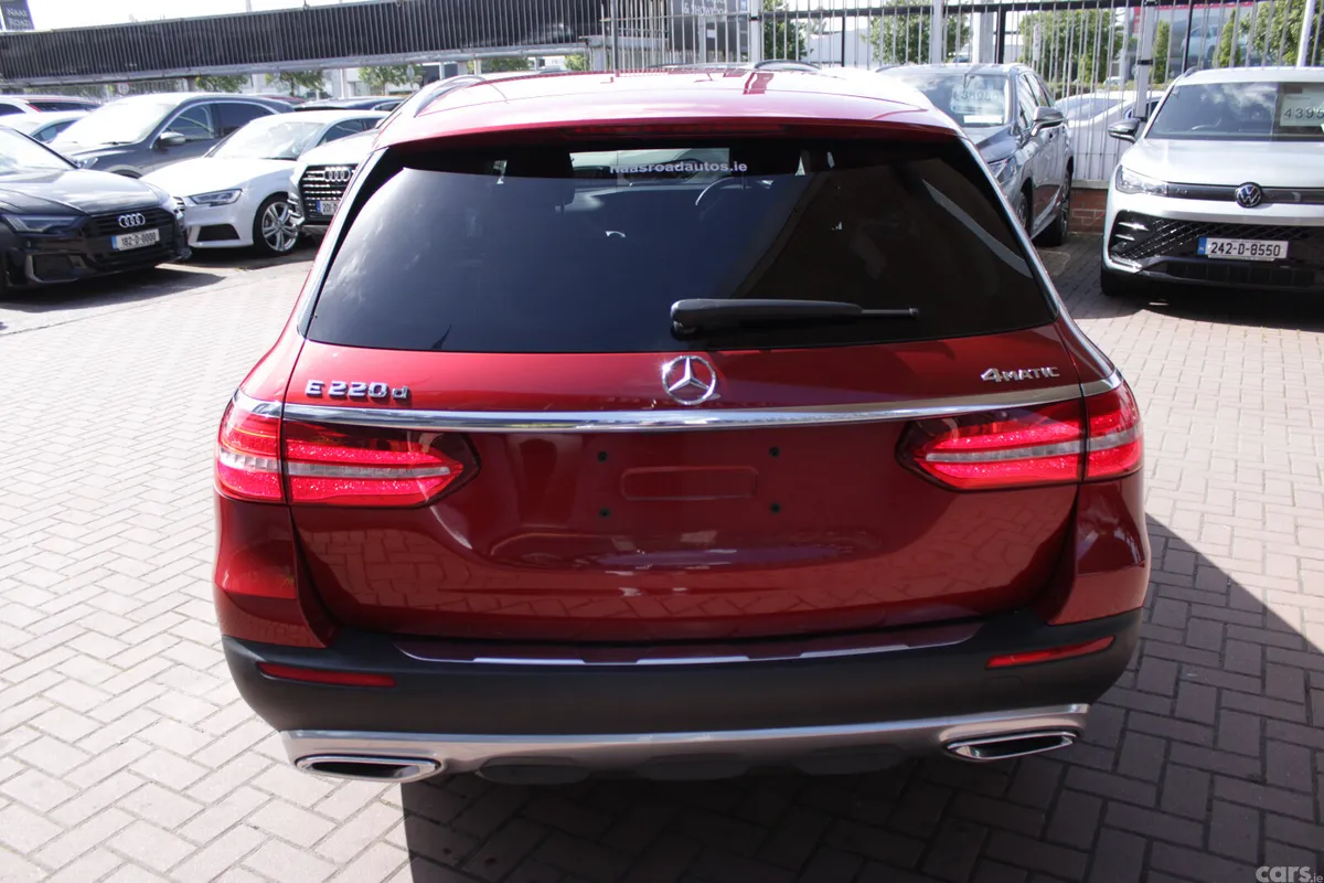 Mercedes-Benz E-Class Estate, Diesel, 2019, Red