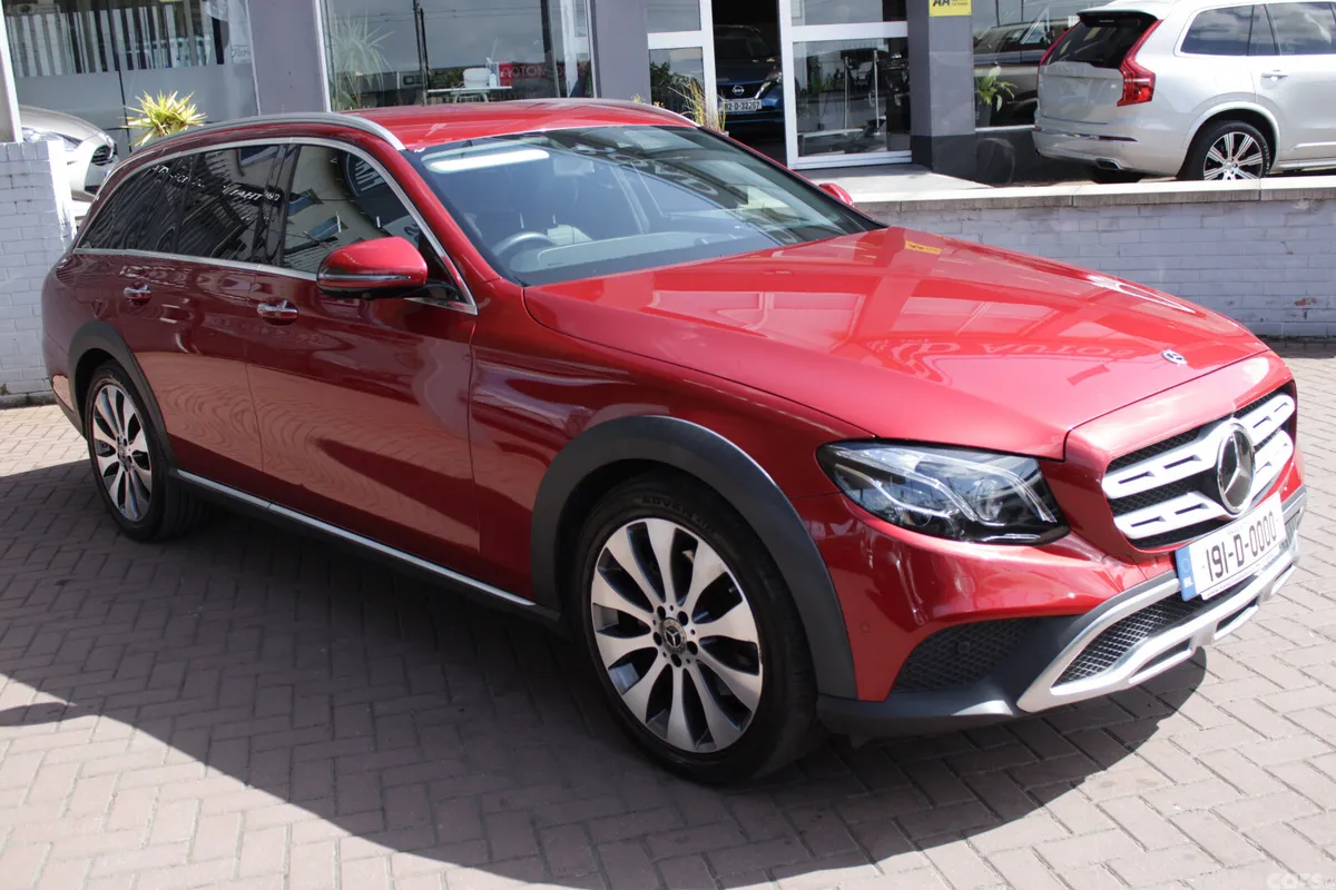 Mercedes-Benz E-Class Estate, Diesel, 2019, Red