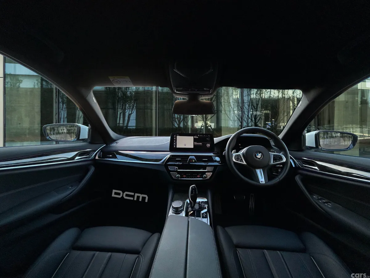 BMW 5-Series Saloon, Petrol Plug-in Hybrid, 2020, White