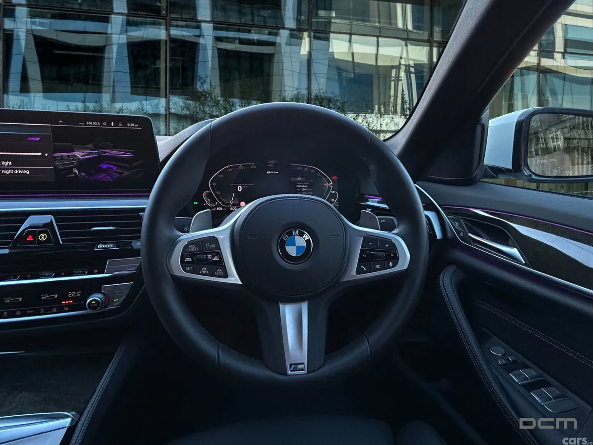 BMW 5-Series Saloon, Petrol Plug-in Hybrid, 2020, White