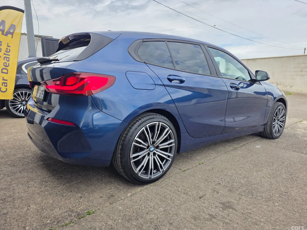 BMW 1-Series Hatchback, Diesel, 2022, Blue