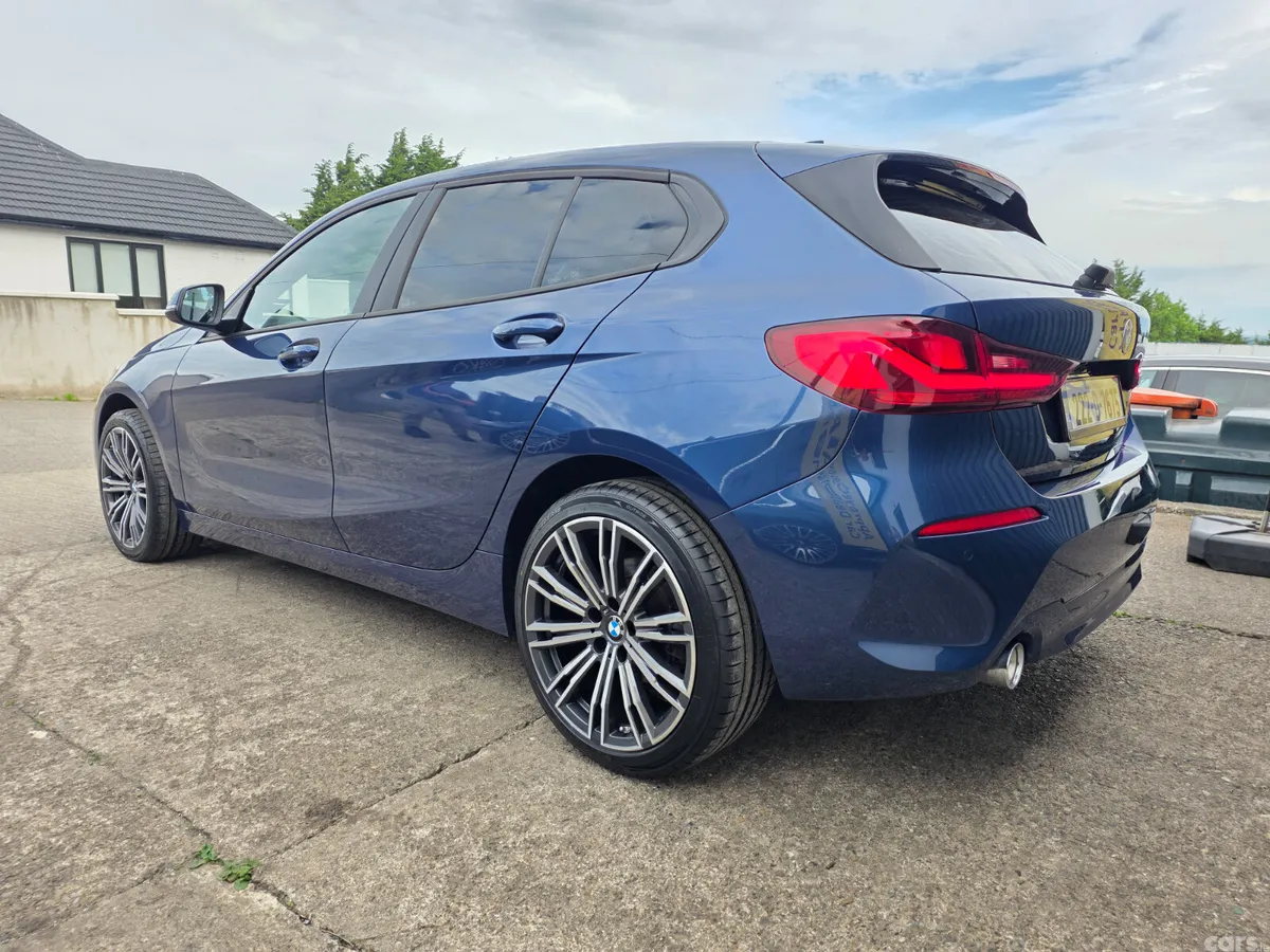 BMW 1-Series Hatchback, Diesel, 2022, Blue