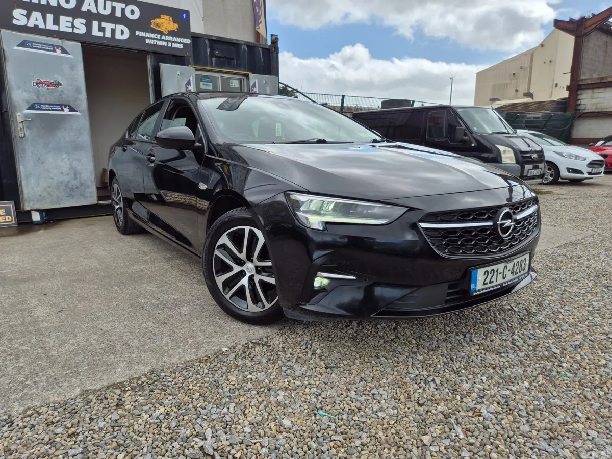 Opel Insignia Hatchback, Diesel, 2022, Black