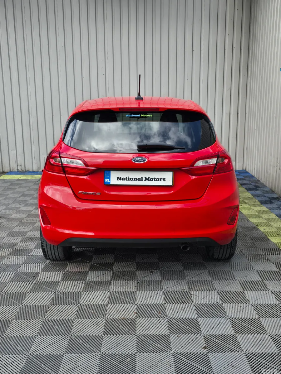 Ford Fiesta Hatchback, Petrol, 2020, Red