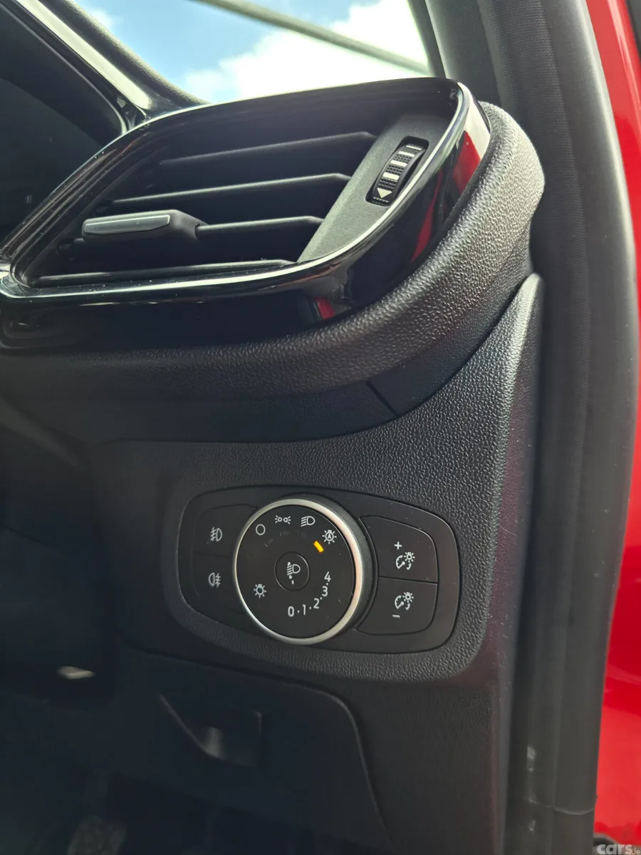 Ford Fiesta Hatchback, Petrol, 2020, Red