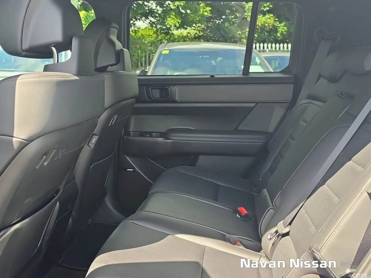 Hyundai Santa Fe SUV, Petrol Plug-in Hybrid, 2026, Blue