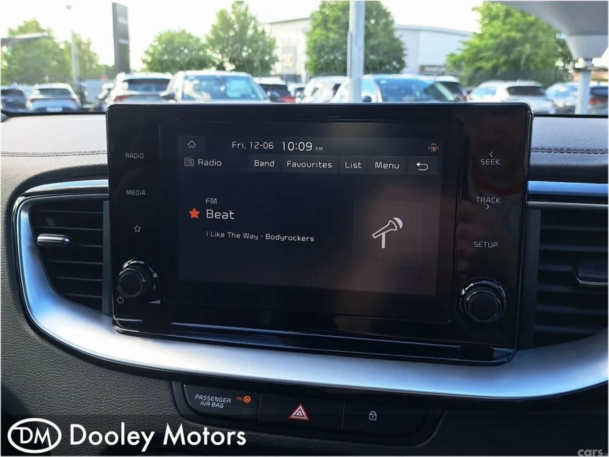 Kia XCeed Hatchback, Petrol Plug-in Hybrid, 2023, Grey