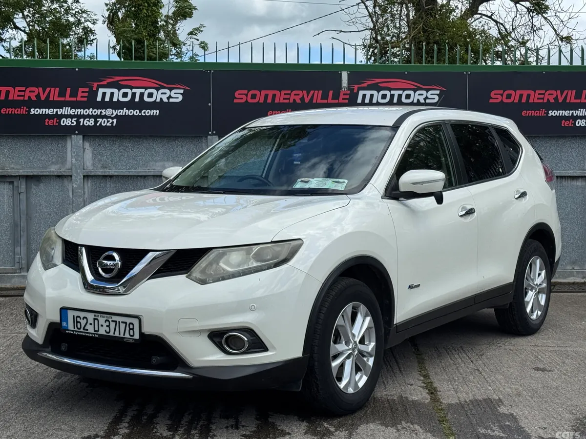 Nissan X-Trail SUV, Petrol Hybrid, 2016, White