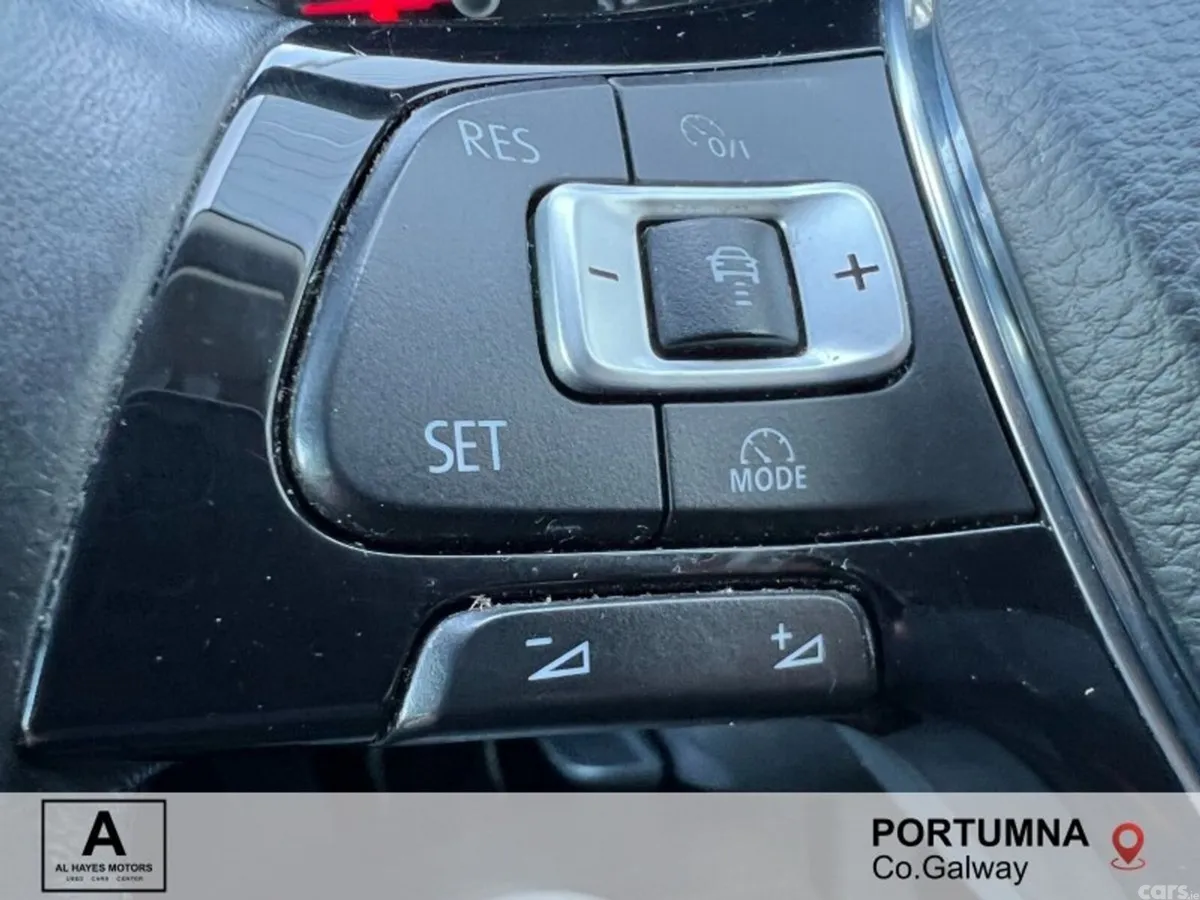 Volkswagen Passat Saloon, Diesel, 2017, Grey