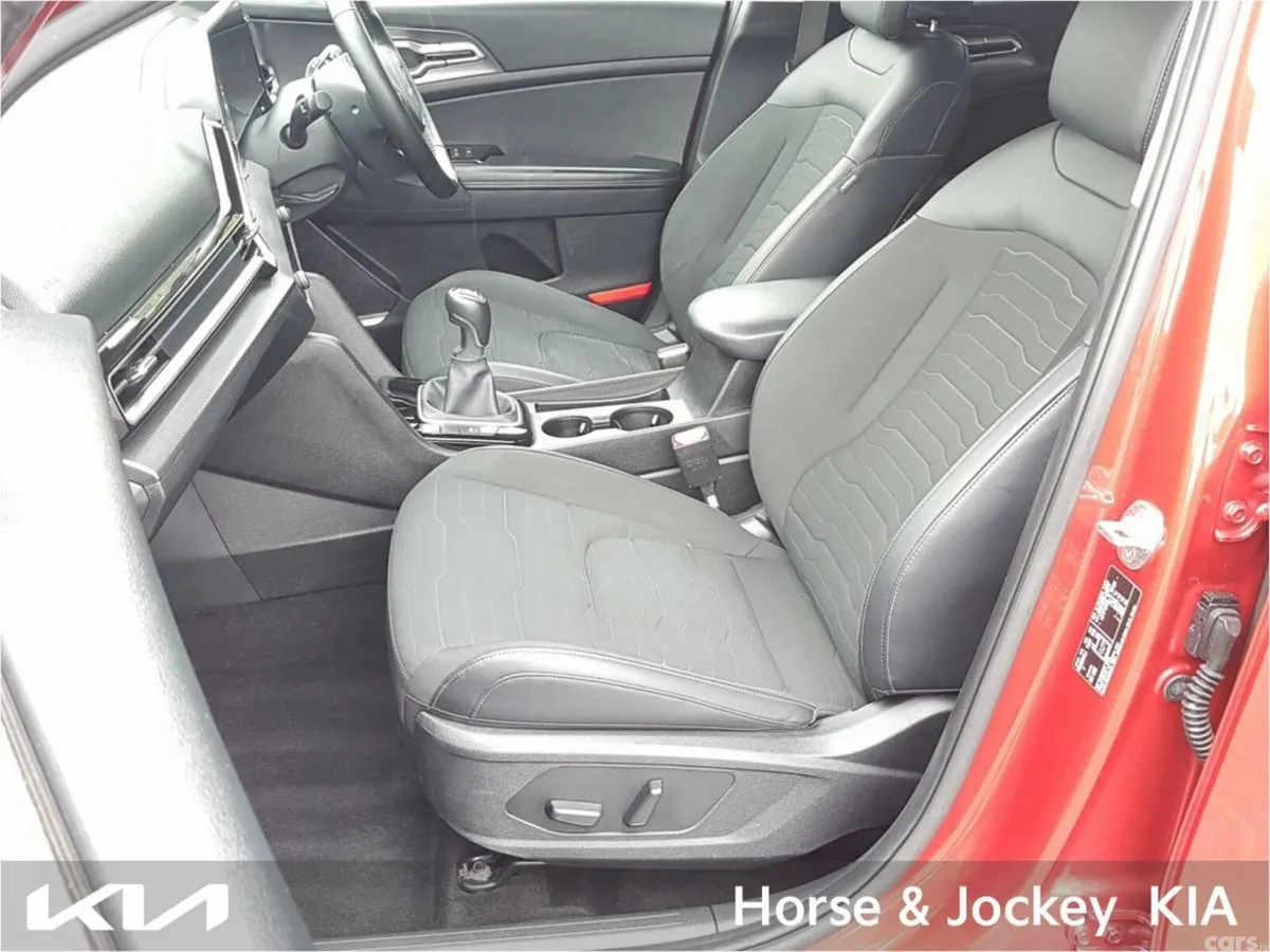 Kia Sportage SUV, Diesel Hybrid, 2023, Red