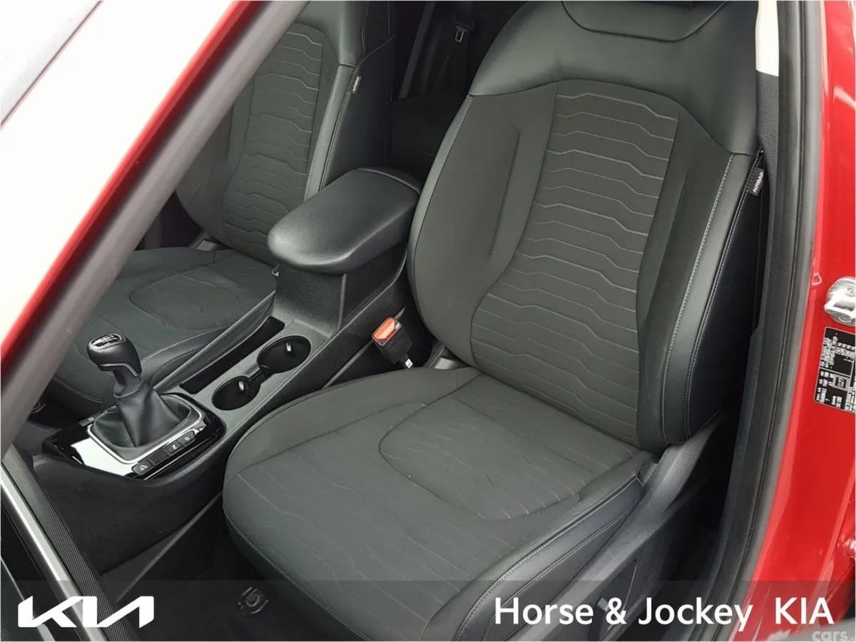 Kia Sportage SUV, Diesel Hybrid, 2023, Red