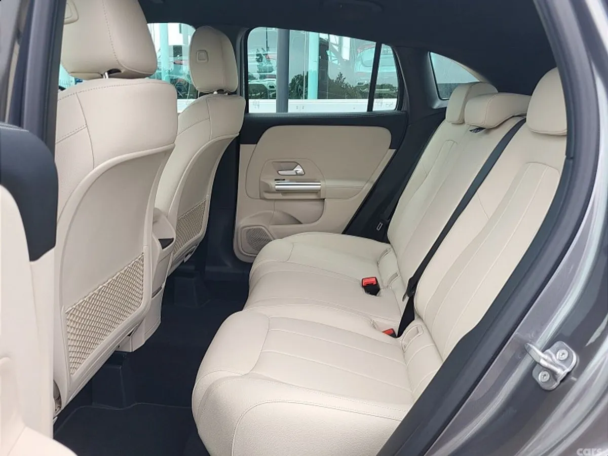 Mercedes-Benz GLA SUV, Diesel, 2027, Grey
