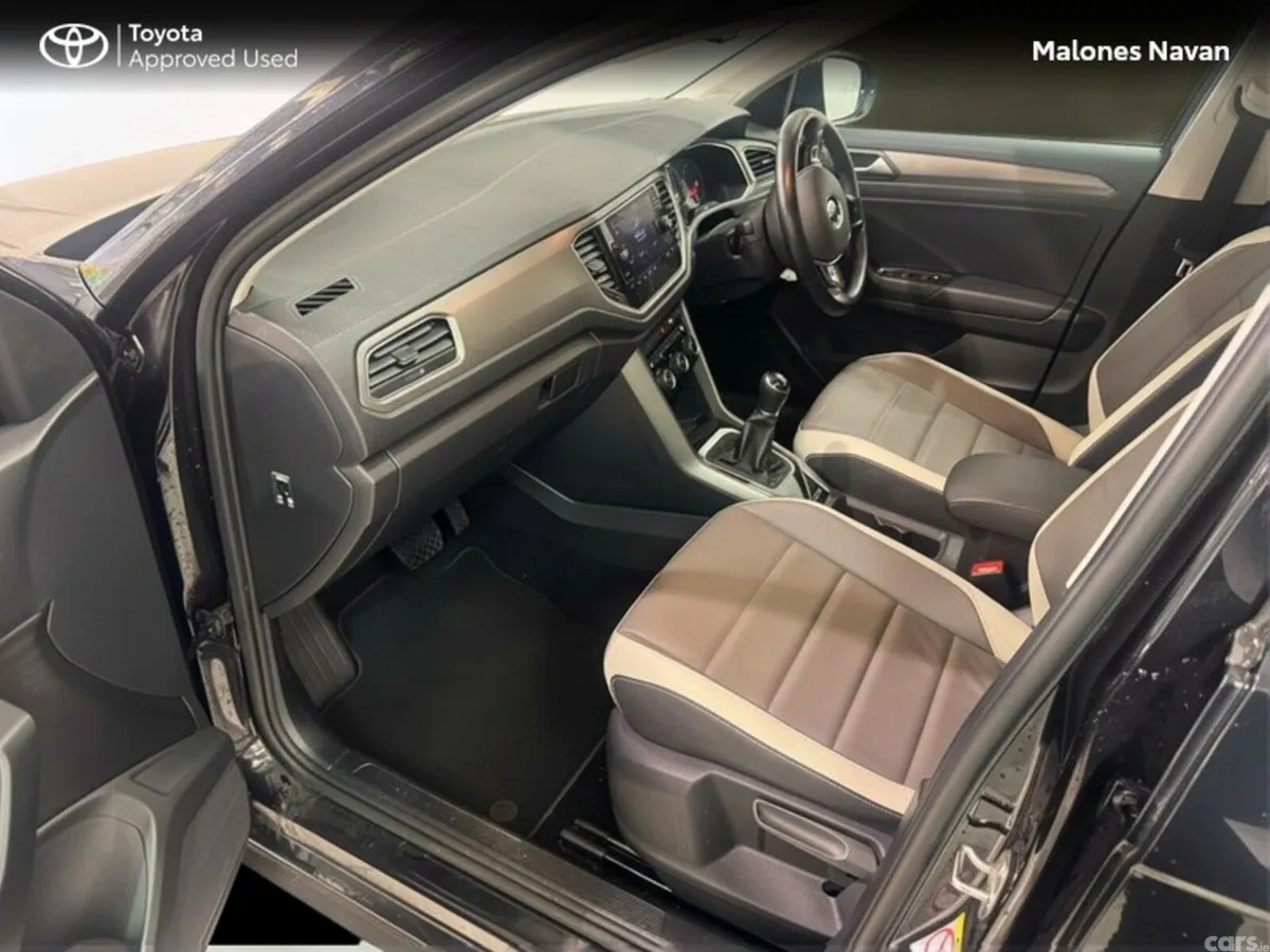 Volkswagen T-Roc Estate, Petrol, 2022, Black