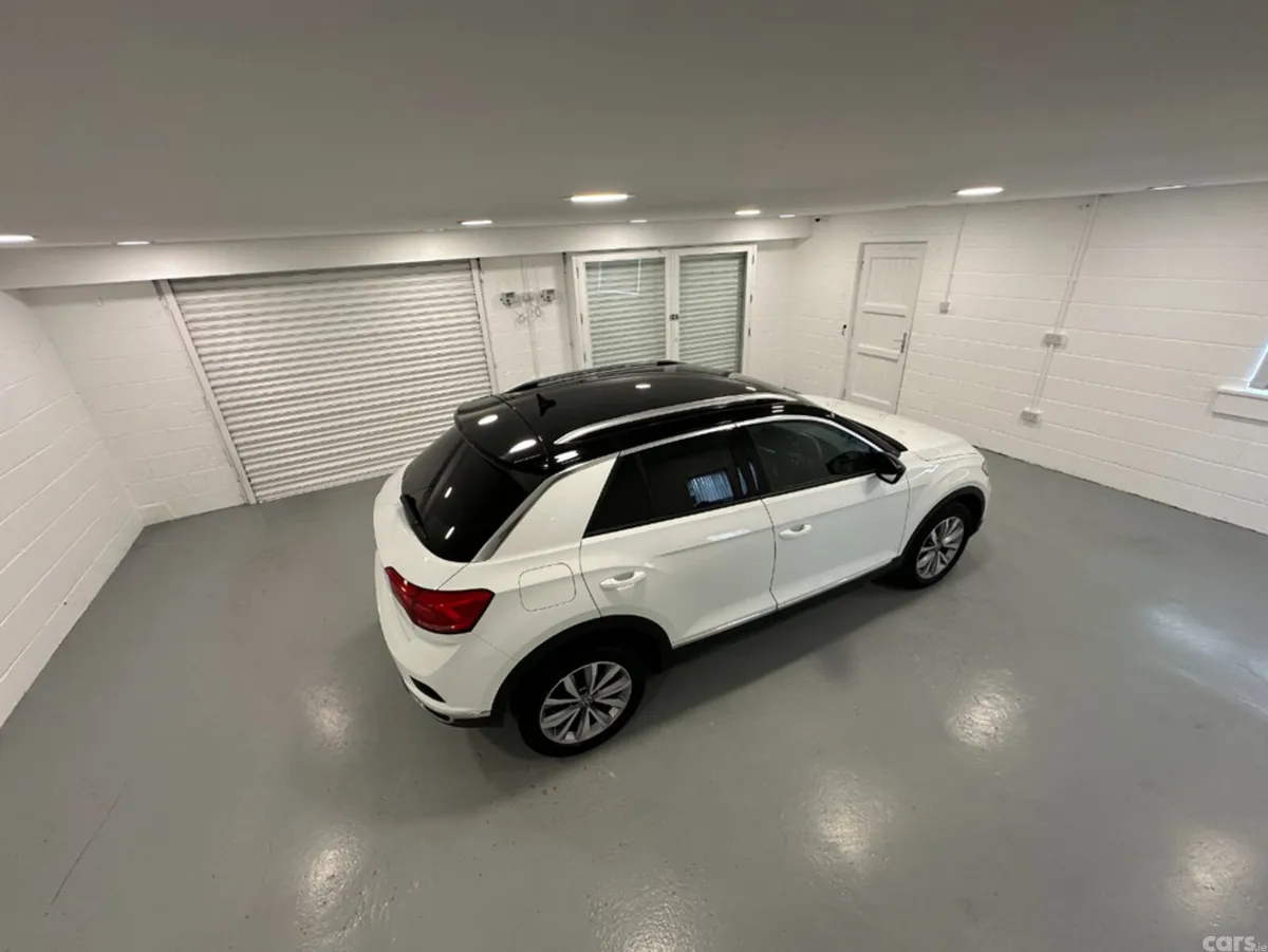 Volkswagen T-Roc SUV, Diesel, 2021, White