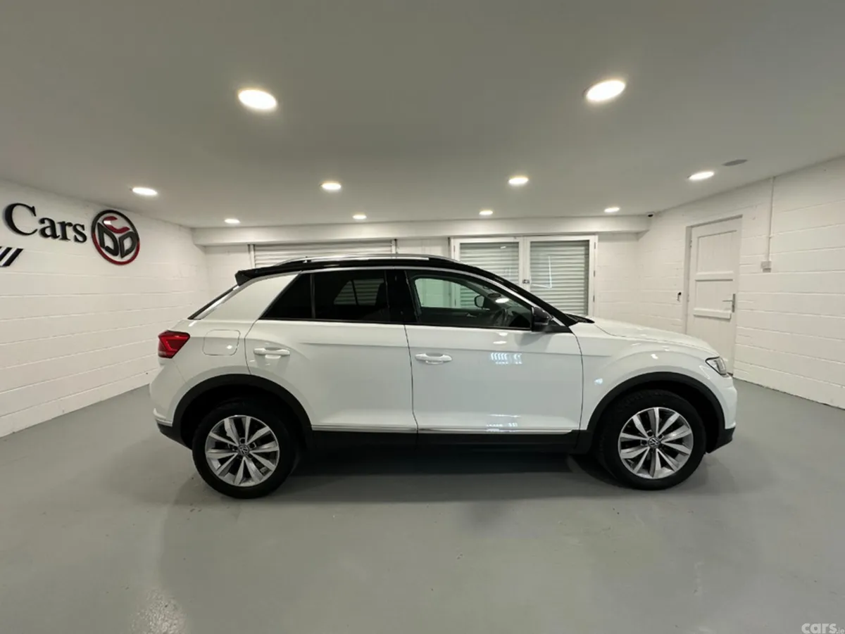 Volkswagen T-Roc SUV, Diesel, 2021, White