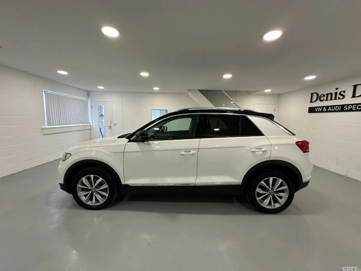Volkswagen T-Roc SUV, Diesel, 2021, White