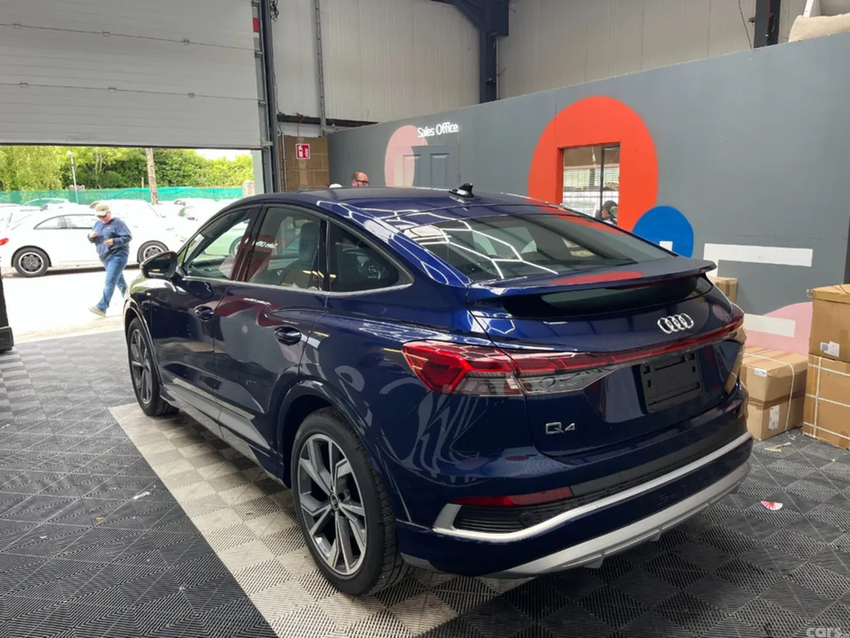 Audi Q4 e-tron SUV, Electric, 2025, Blue