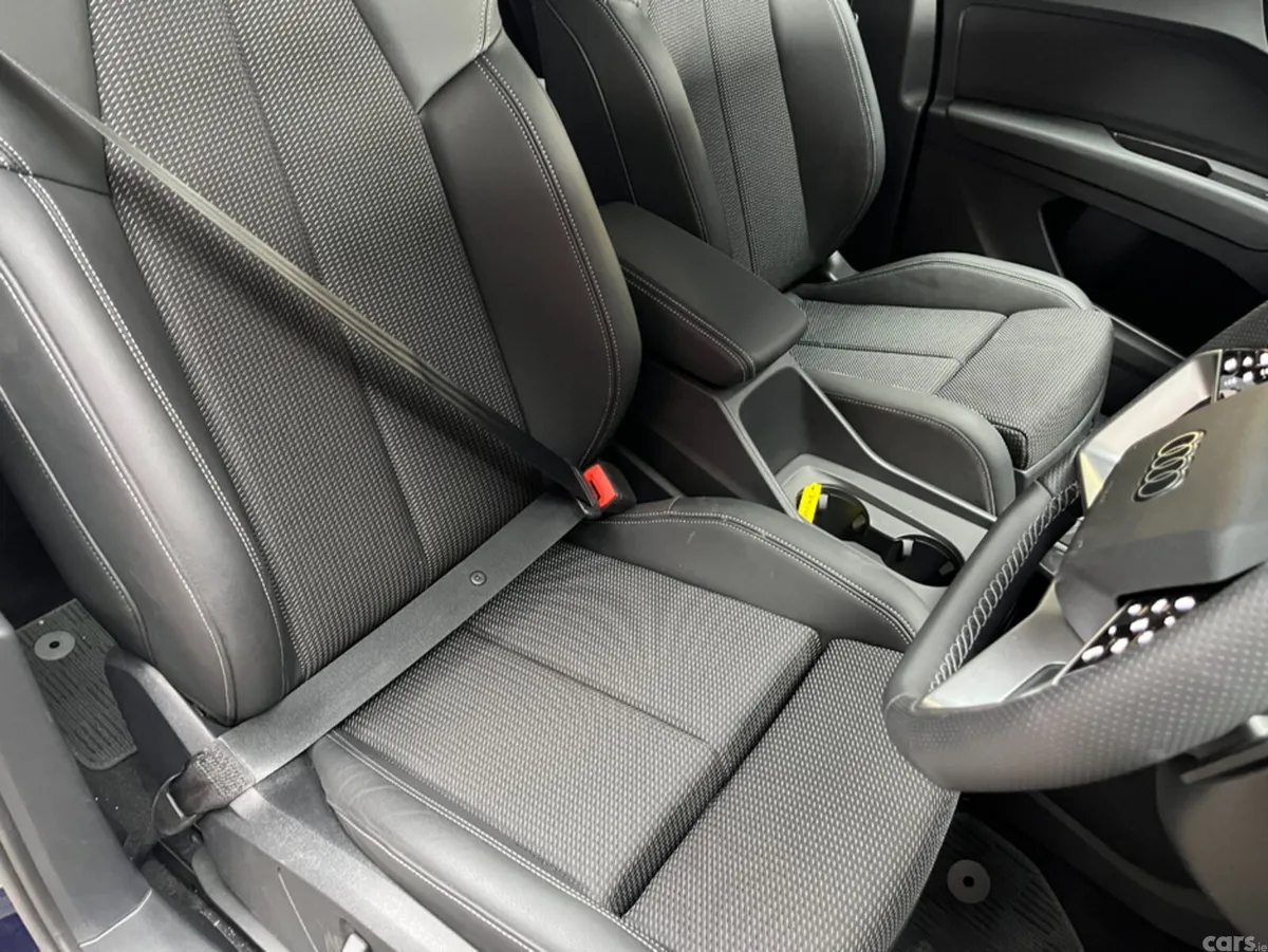 Audi Q4 e-tron SUV, Electric, 2025, Blue