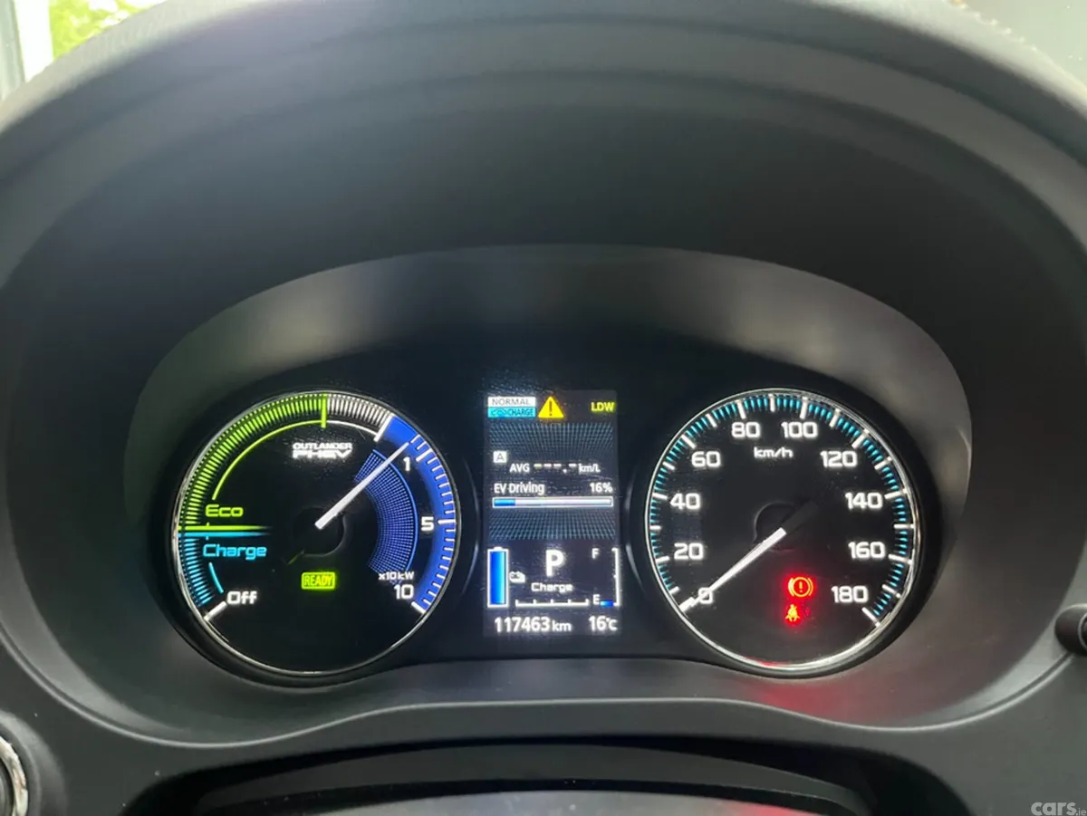 Mitsubishi Outlander Convertible, Petrol Plug-in Hybrid, 2019, Grey