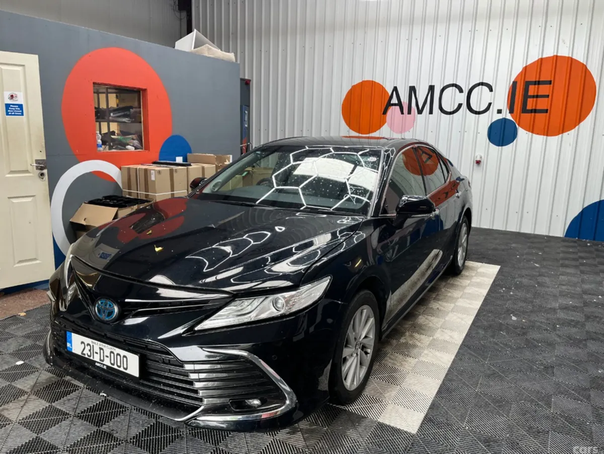 Toyota Camry Saloon, Petrol, 2023, Black