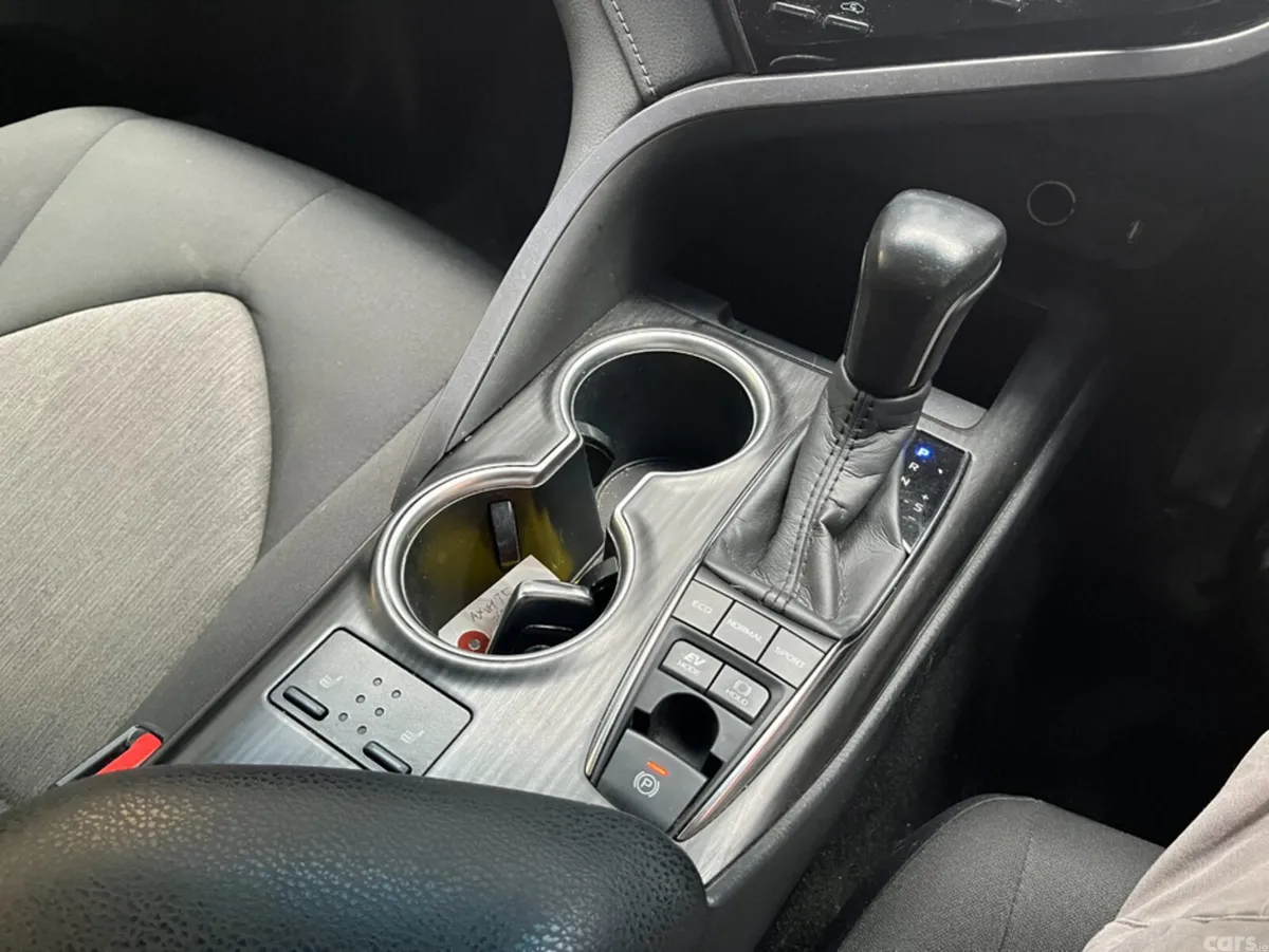 Toyota Camry Saloon, Petrol, 2023, Black