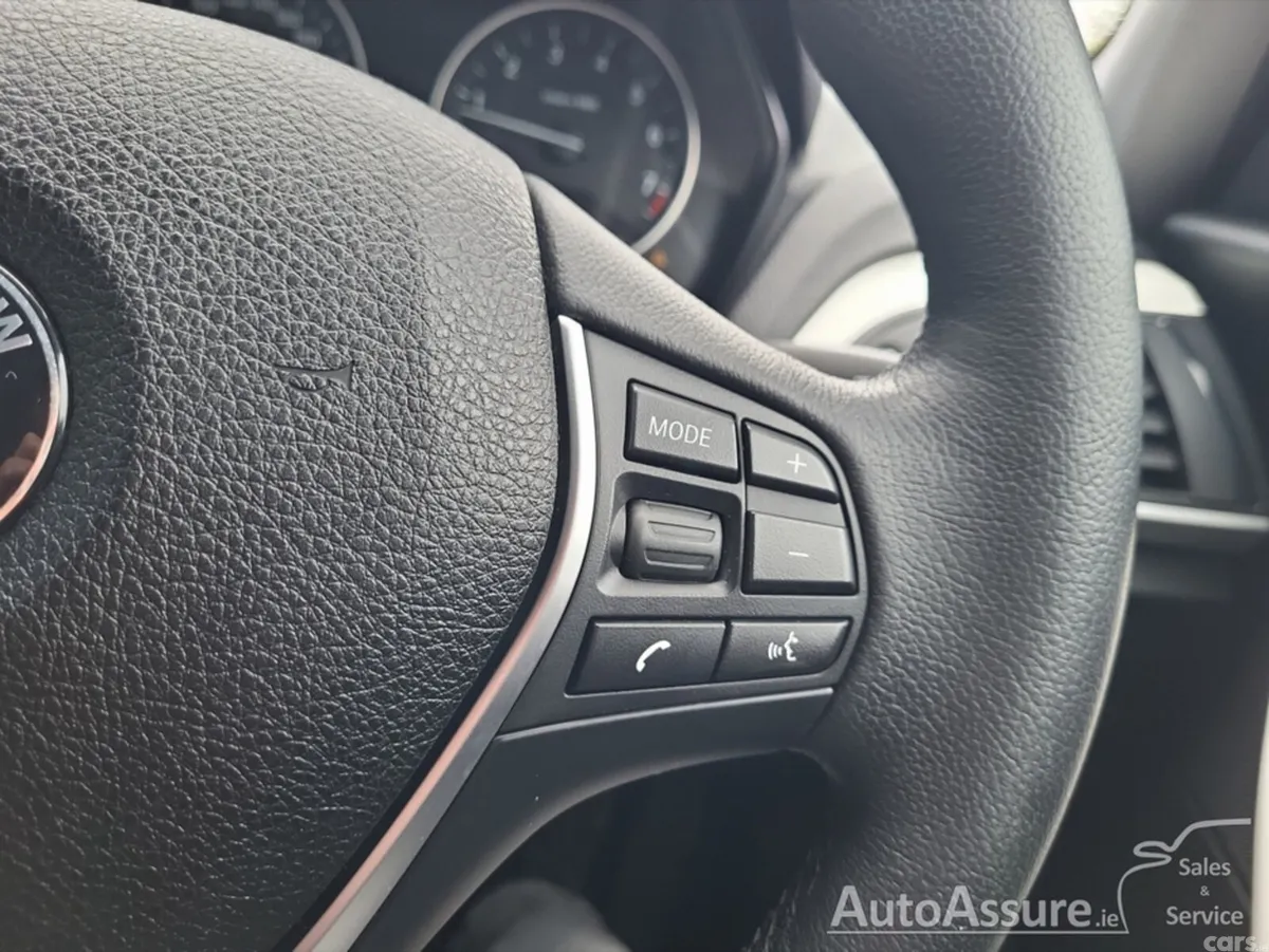 BMW 1-Series Hatchback, Petrol, 2014, Black