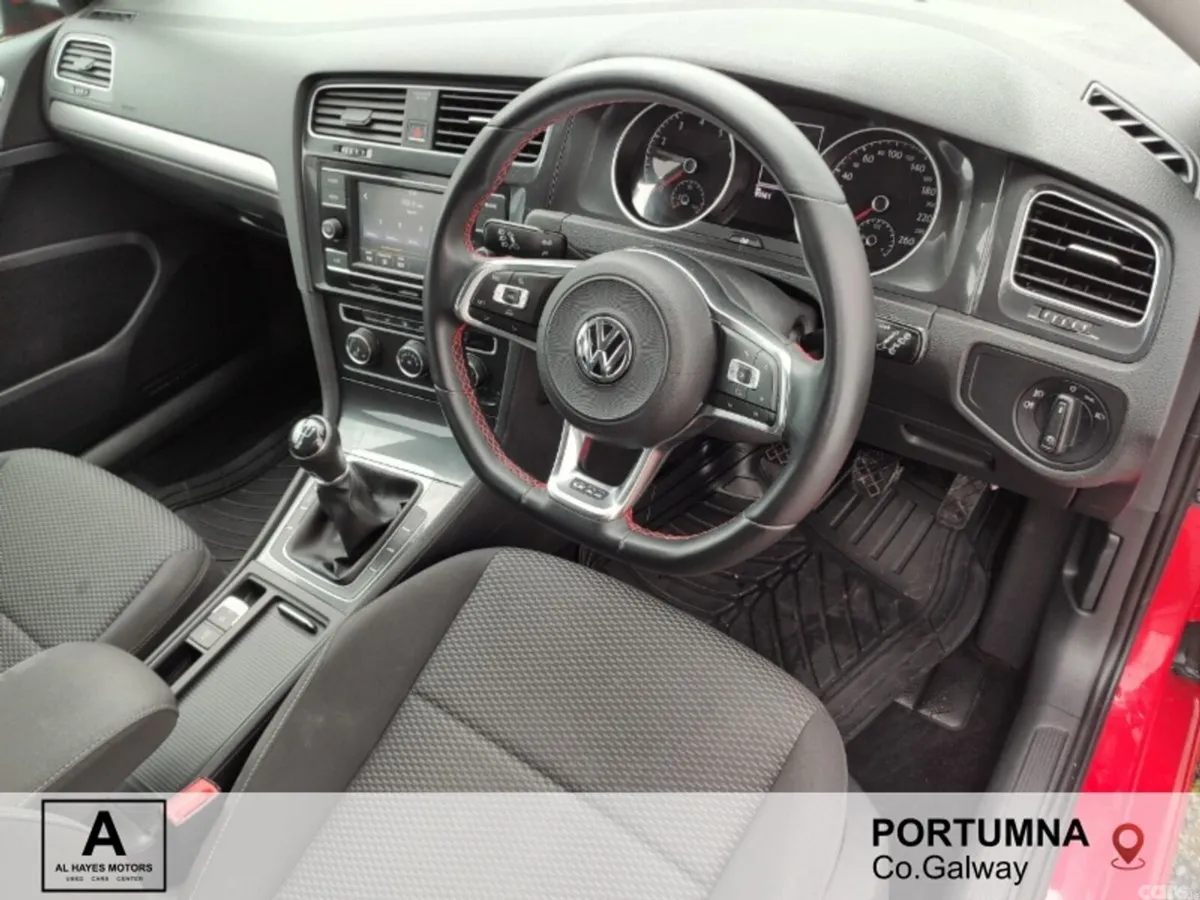 Volkswagen Golf Hatchback, Petrol, 2018, Red